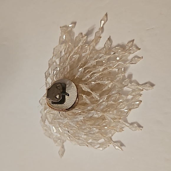 Vintage Clear Acrylic Faseted Domed Shape Shoe Clips - Picture 5 of 6